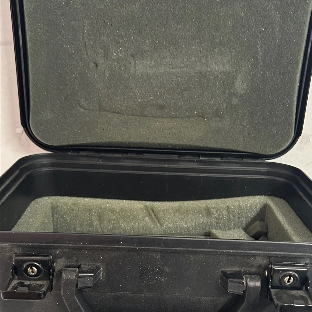 R-86S Super Video Camera - Black Not tested With Accessories